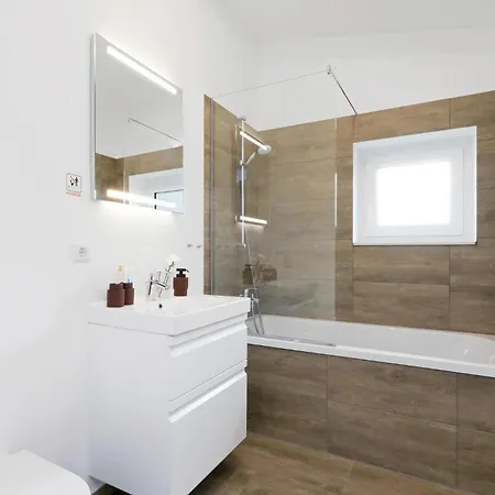 Cozy In Lembruch-duemmer With Sauna *